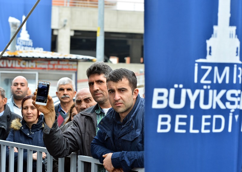 Büyükşehir’den 30 ilçeye 90 araç