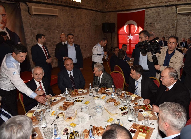 CHP Lideri Kılıçdaroğlu İzmir'de