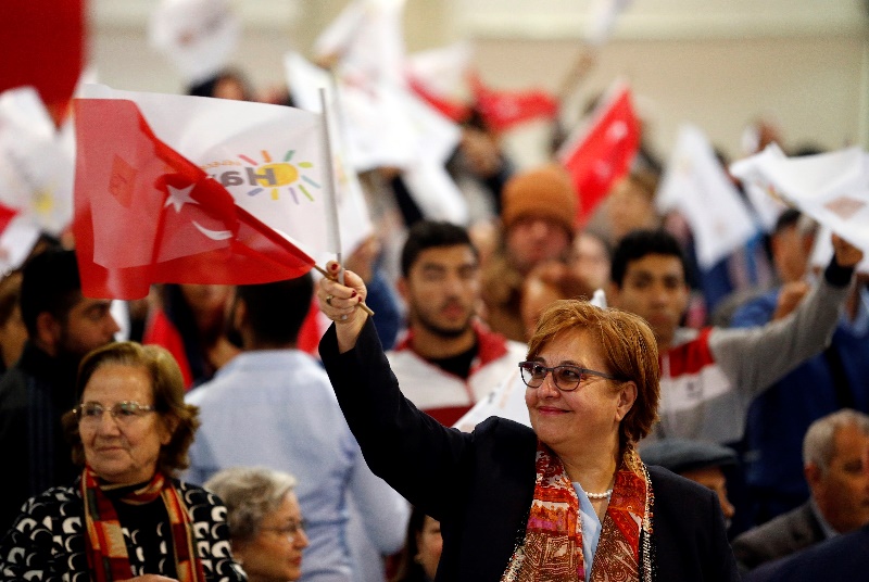 CHP Lideri Kılıçdaroğlu Romanlarla buluştu