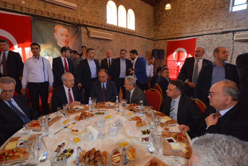 CHP Lideri Kılıçdaroğlu İzmir'de