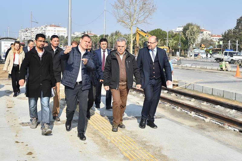 Adım adım tramvay