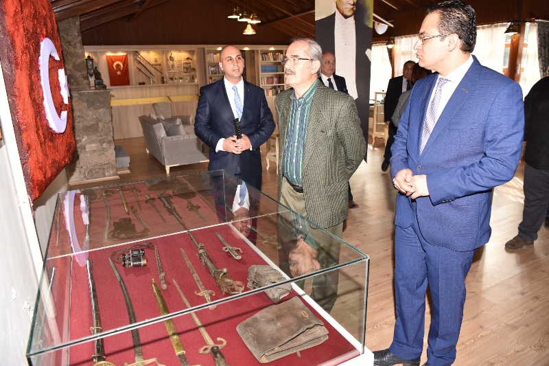 Büyükerşen Ata Anı Evi'ni gezdi