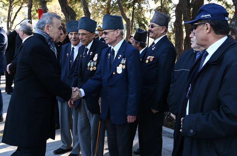 Minnetle, şükranla, rahmetle...