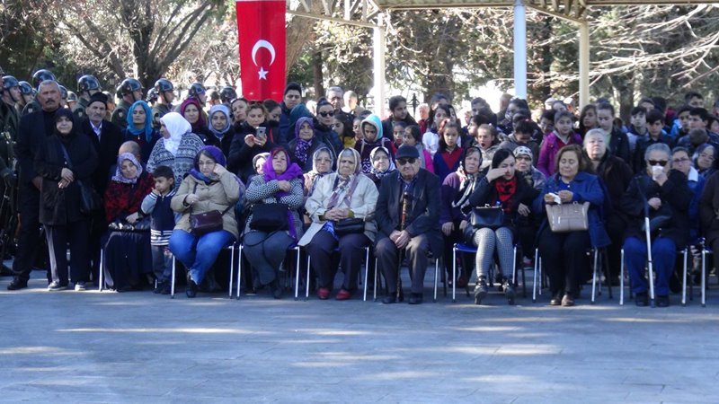 Minnetle, şükranla, rahmetle...