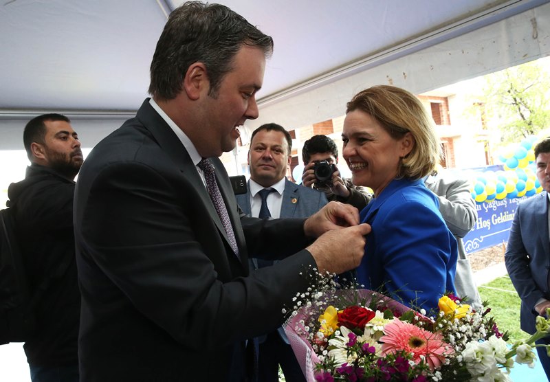 Buca'da renkli açılış