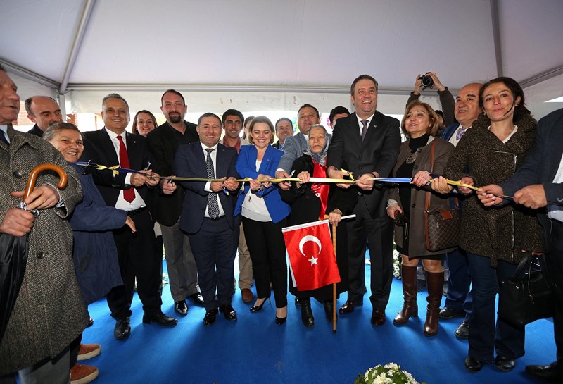 Buca'da renkli açılış