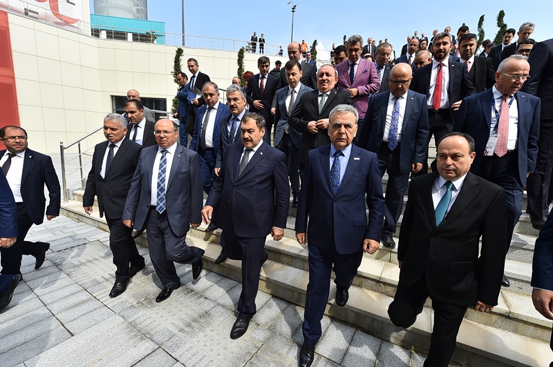 İzmir’de 'doğaltaş şöleni' başladı