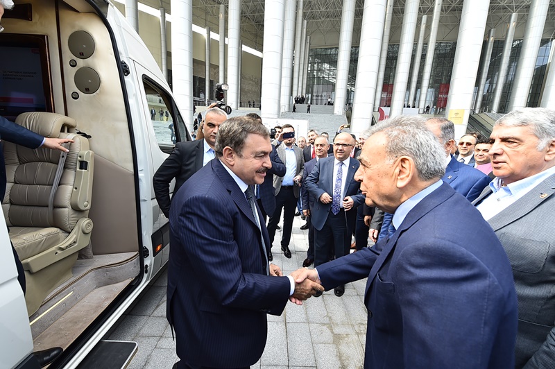 İzmir’de 'doğaltaş şöleni' başladı