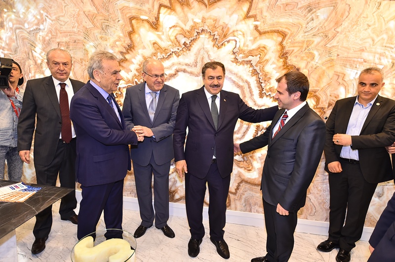 İzmir’de 'doğaltaş şöleni' başladı