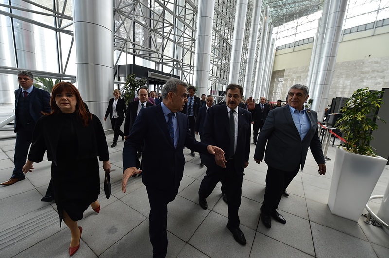 İzmir’de 'doğaltaş şöleni' başladı
