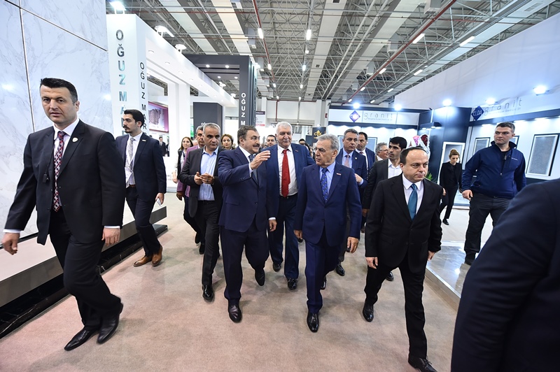 İzmir’de 'doğaltaş şöleni' başladı