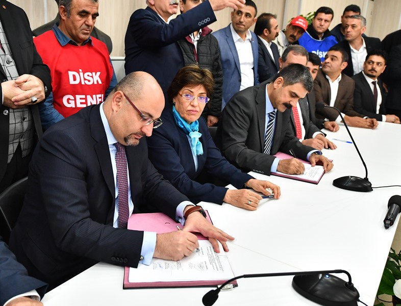 İZENERJİ'de toplu sözleşme imzalandı