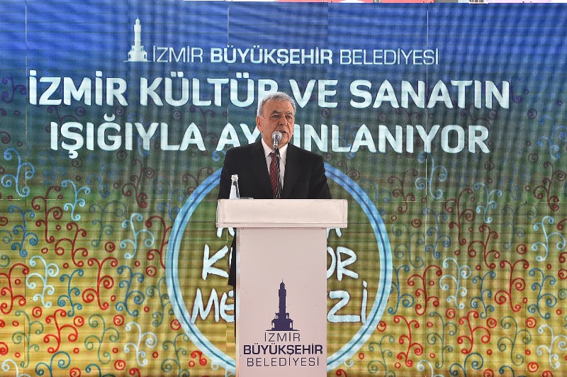 Aliağa Kültür Merkezi açıldı