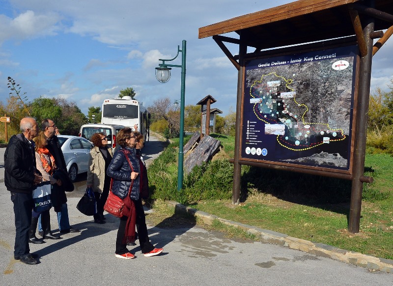 İzmir sizi çağırıyor