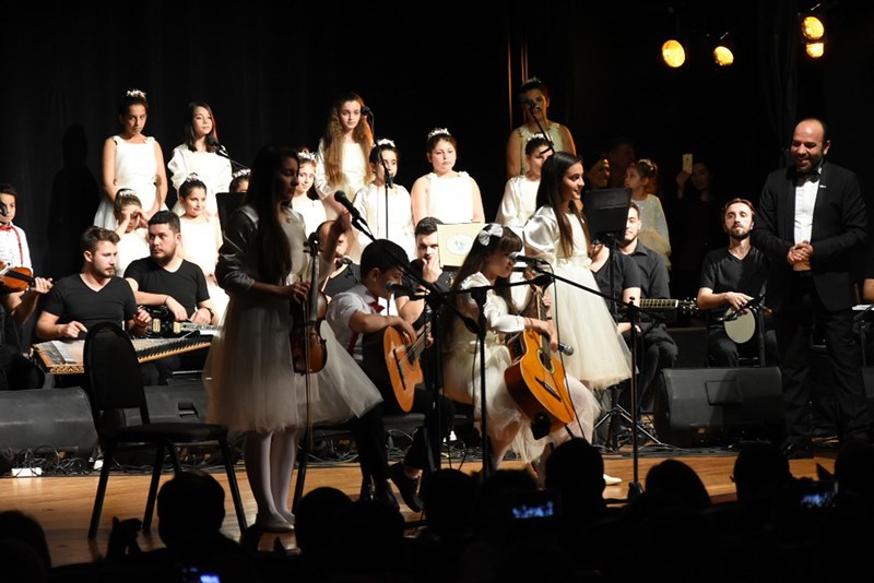 Mülteci çocuklardan ‘barış’ şarkıları