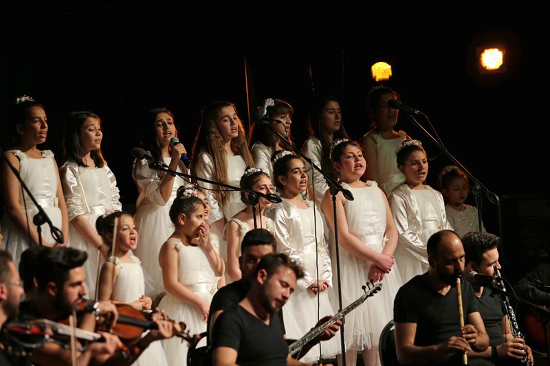 Mülteci çocuklardan ‘barış’ şarkıları