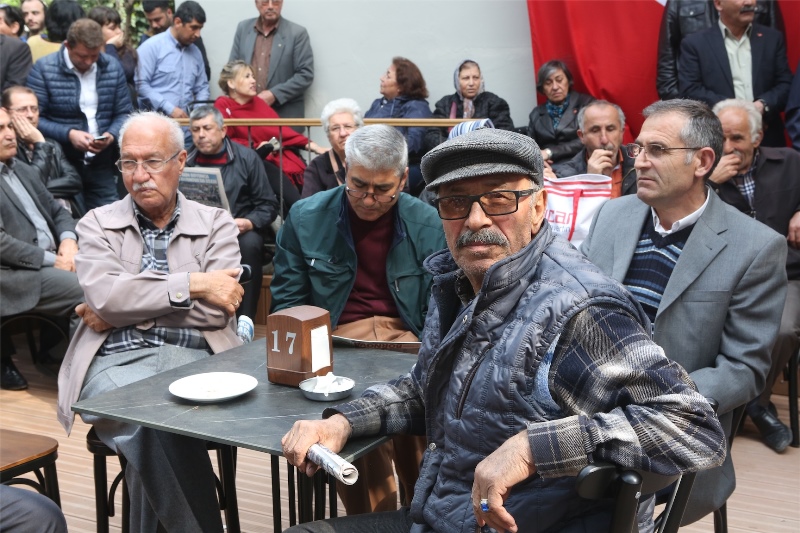 Bornova’nın büyüklerine özel hizmet