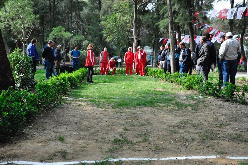Bornova’nın büyüklerine özel hizmet