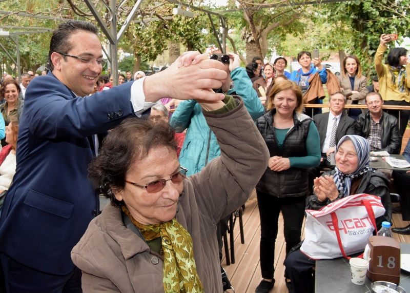 Bornova’nın büyüklerine özel hizmet