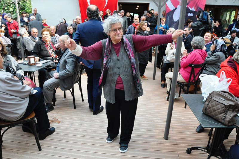 Bornova’nın büyüklerine özel hizmet