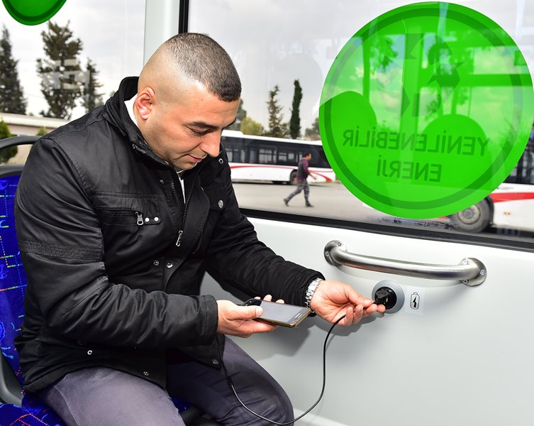 İzmir'in elektrikli otobüsleri yola çıkıyor