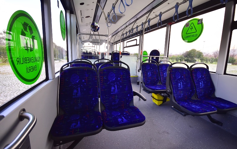 İzmir'in elektrikli otobüsleri yola çıkıyor