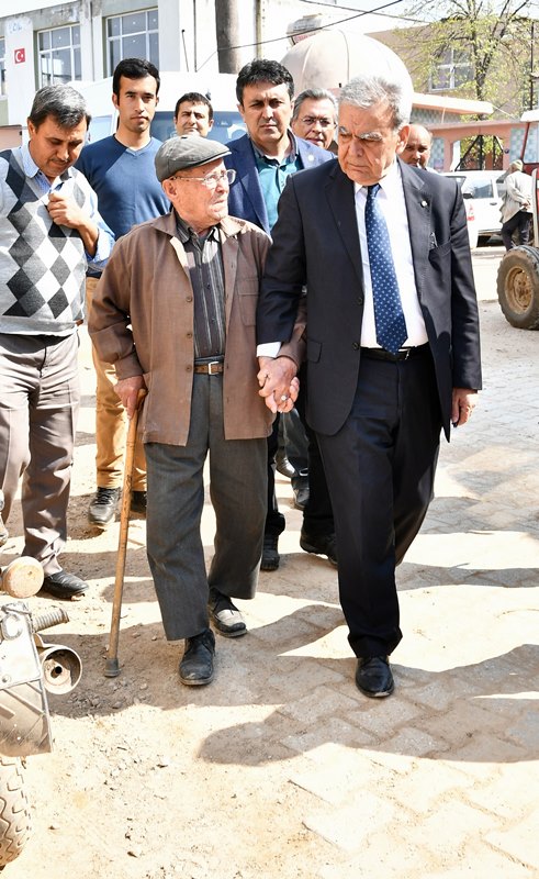 Başkan yollarda