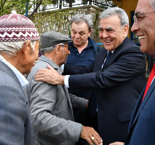 Başkan yollarda