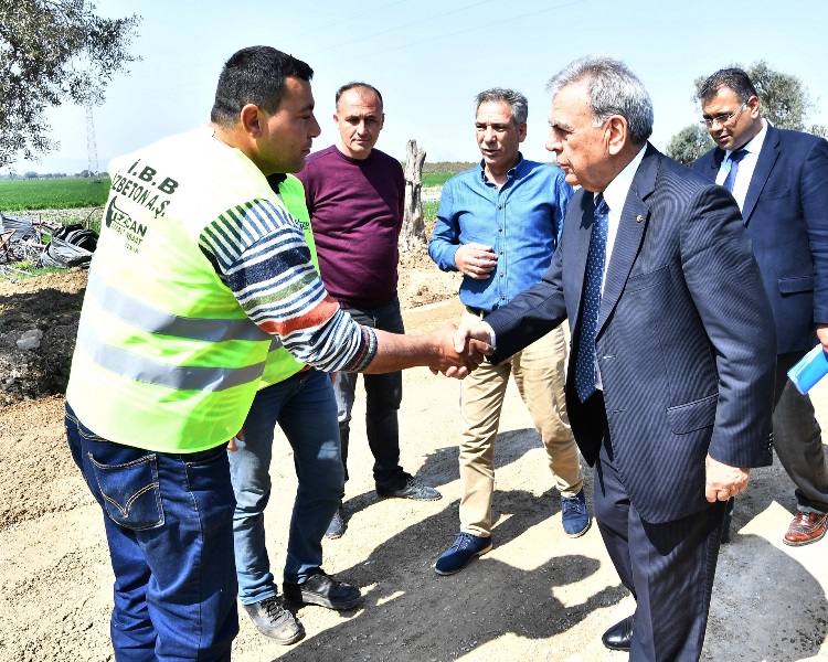 Başkan yollarda