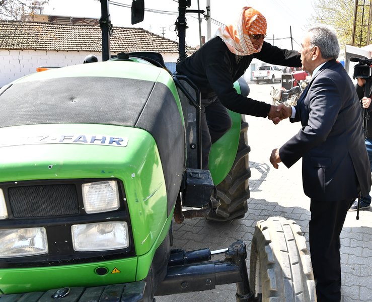 Başkan yollarda