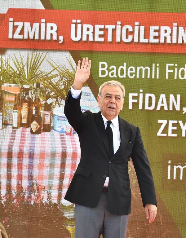 Ödemiş'te üreticinin yüzünü güldüren imza