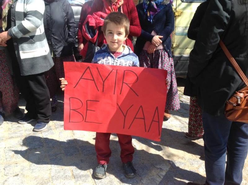 Bergama'da RES'e karşı barikat