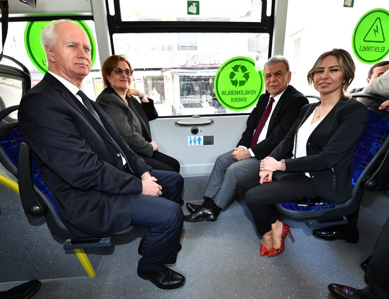 Elektrikli otobüs filosu yola çıktı