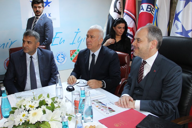 Bakan Kılıç'tan Kordon turu