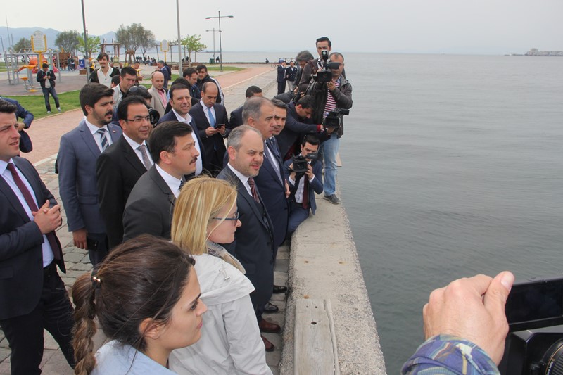 Bakan Kılıç'tan Kordon turu