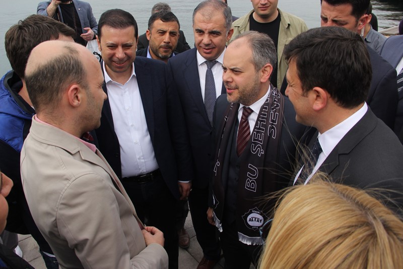 Bakan Kılıç'tan Kordon turu