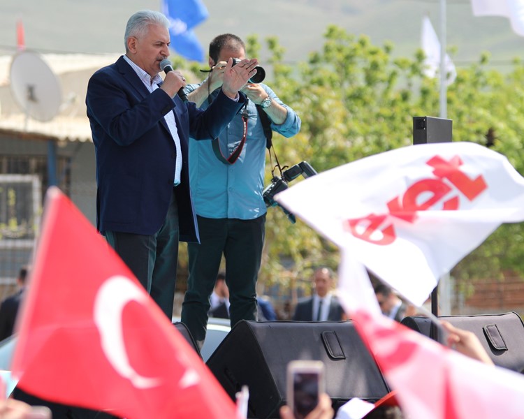 Başbakan İzmir'de