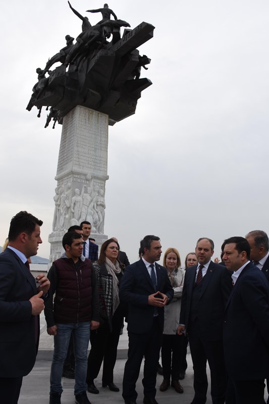 Bakan Kılıç'tan Kordon turu