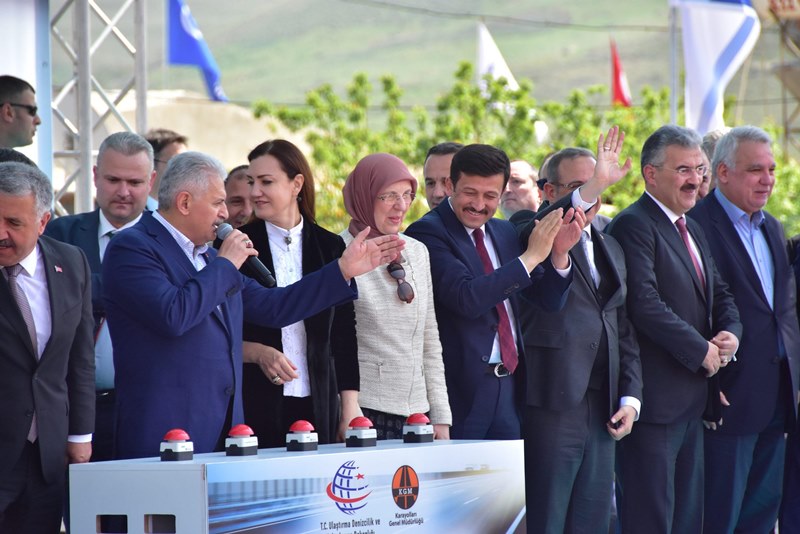 Başbakan İzmir'de