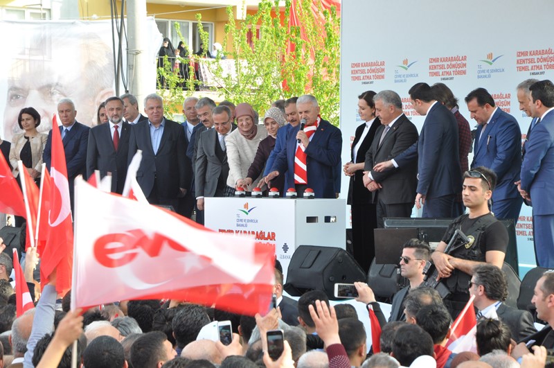 Başbakan İzmir'de