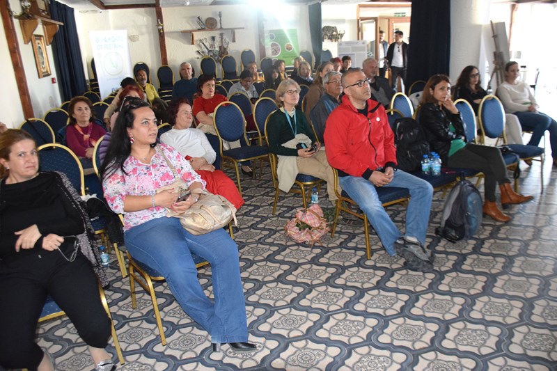 Alaçatı Ot Festivali renkli görüntülerle başladı