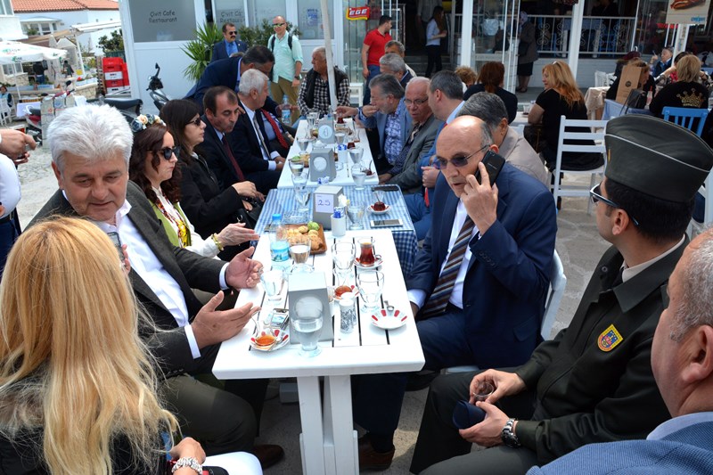Alaçatı Ot Festivali'nde karnaval havası