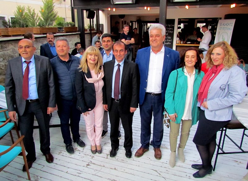 Alaçatı Ot Festivali renkli görüntülerle başladı