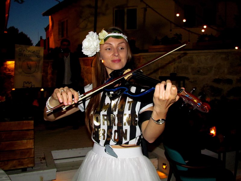Alaçatı Ot Festivali renkli görüntülerle başladı