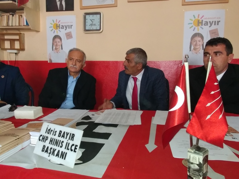 Karabağ'dan Erzurum'da referandum çalışması