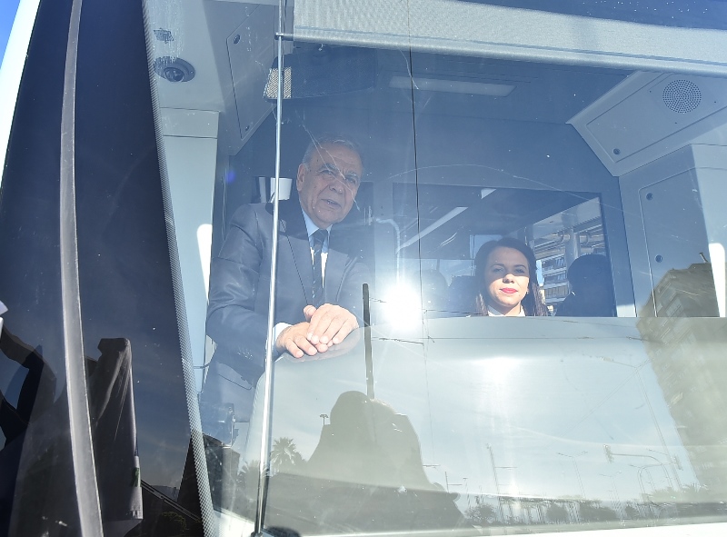 Karşıyaka’da “tramvaylı” günler başladı