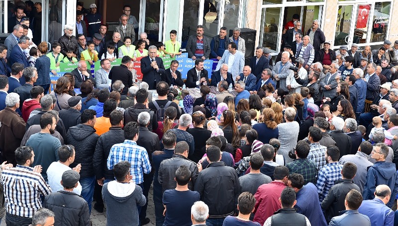 Kocaoğlu'na ilçe ziyaretlerinde sürpriz karşılama