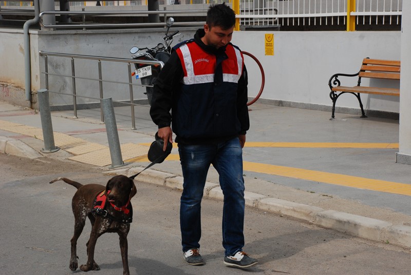 İZBAN'da bomba paniği