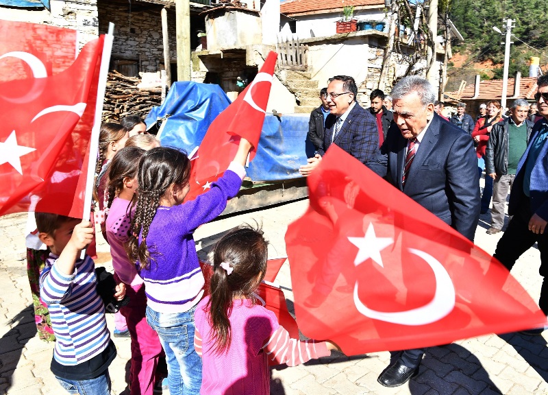 Başkan Kocaoğlu'na şiirli karşılama