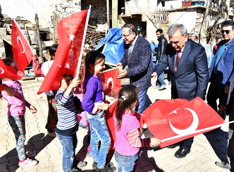 Başkan Kocaoğlu'na şiirli karşılama